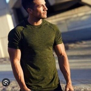 Alphalete men's fitted shirt